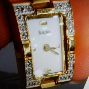 Gorgeous BULOVA gold bracelet Watch crystals on bezel C967828 FRESH BATTERY aj